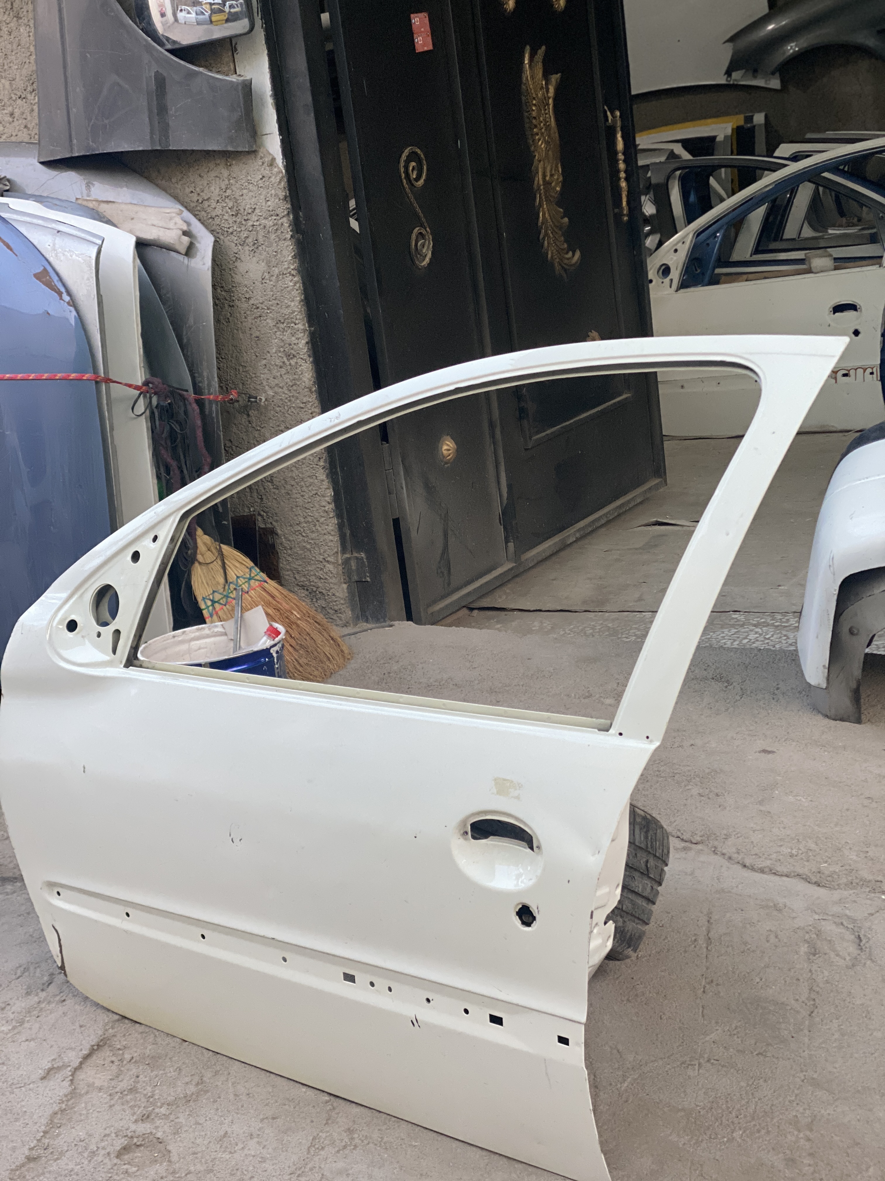درب جلو 206